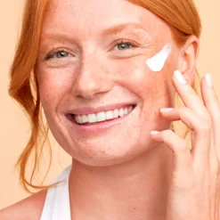 New Biodermal SPF50+ Matterende Zonnefluïde voor je Gezicht