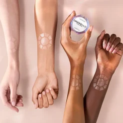 New Catrice Diamond Haze 010 Gimme Glitter Highlighter