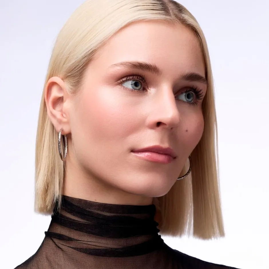 New Catrice More Than Glow 40 Absolute Blushin' Bright Highlighter