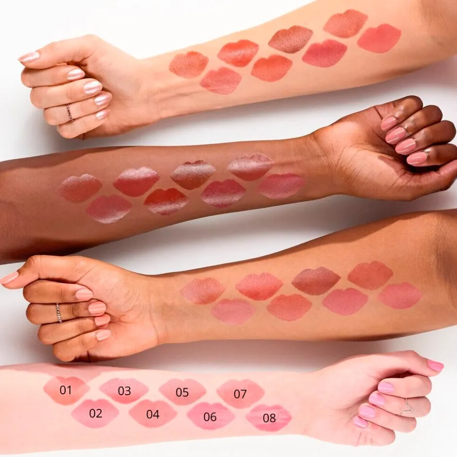 Essence Hydra Kiss 04 Classy Red Lip Tint