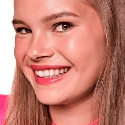 Essence Hydra Kiss 04 Classy Red Lip Tint