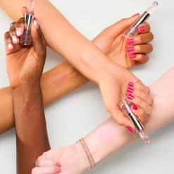 Outlet Essence Meta Glow Color Changing Lipstick