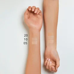 Clearance Essence Skin Lovin' Sensitive 20 Medium Concealer