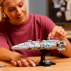 New LEGO Star Wars 75405 Home One Starcruiser