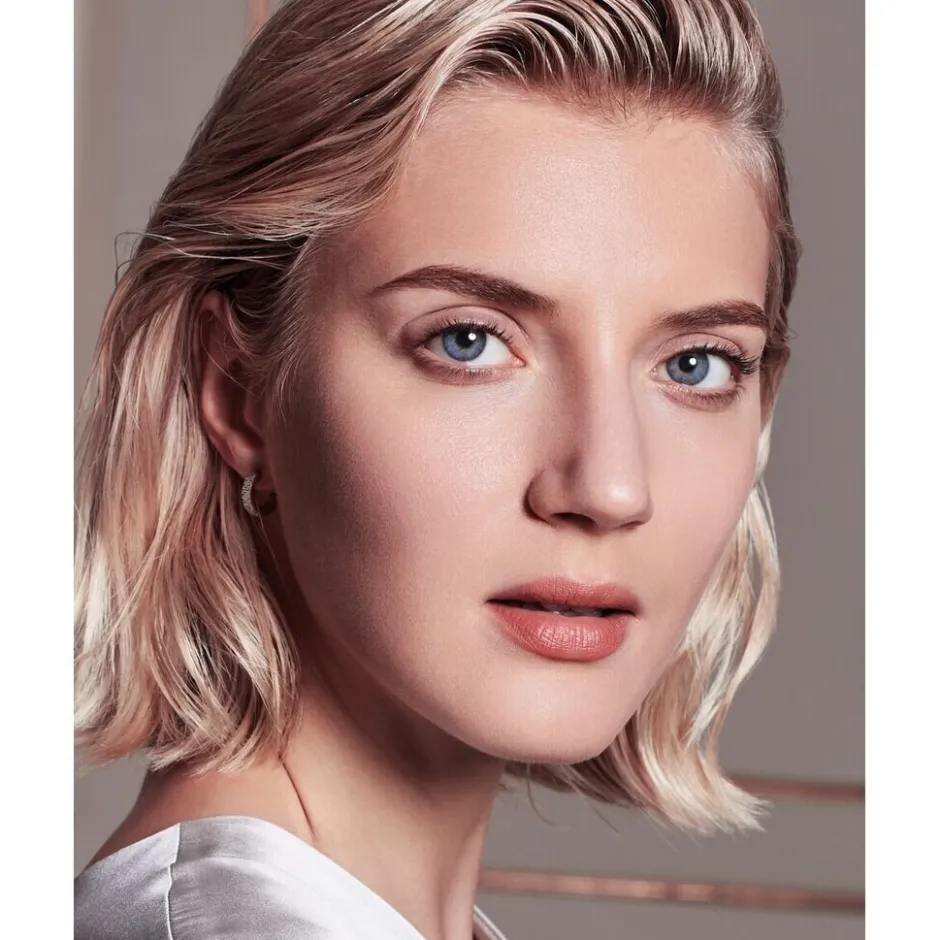 Outlet Max Factor Miracle Touch 60 Sand Compact Foundation