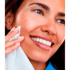 Hot Nivea Daily Essentials Refreshing Facial Cleansing Wipes