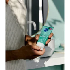 Hot Nivea Skincare NIVEA Derma Skin Clear Scrub
